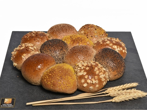 Carrouselbrood gesort. tarwe 12 st.